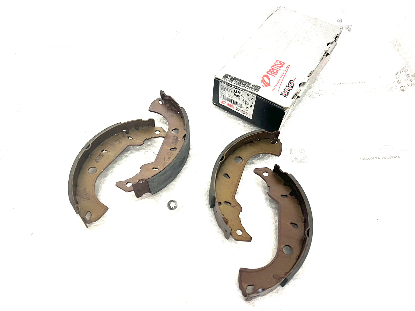 Set Ganasce Freno Posteriori FSB307 - FIAT FIORINO VAN - TEMPRA SW - TIPO/MAREA