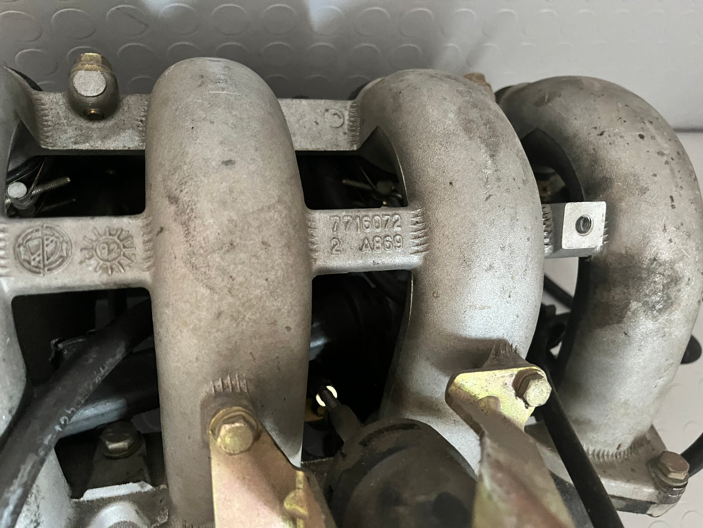 Collettore Aspirazione Coperchio Lancia Thema V.I.S - 7716072/ 2 A869 Originale