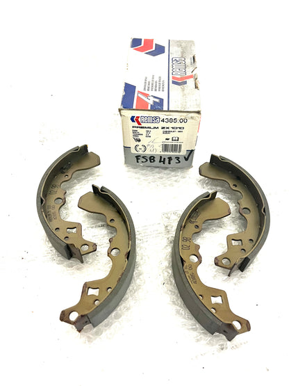 Set Ganasce Freno Posteriori FSB413 - SUZUKI - CHEVROLET GEO