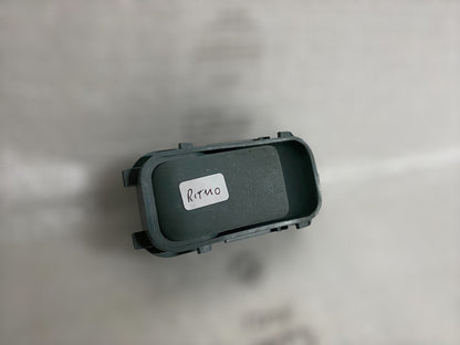 6993589