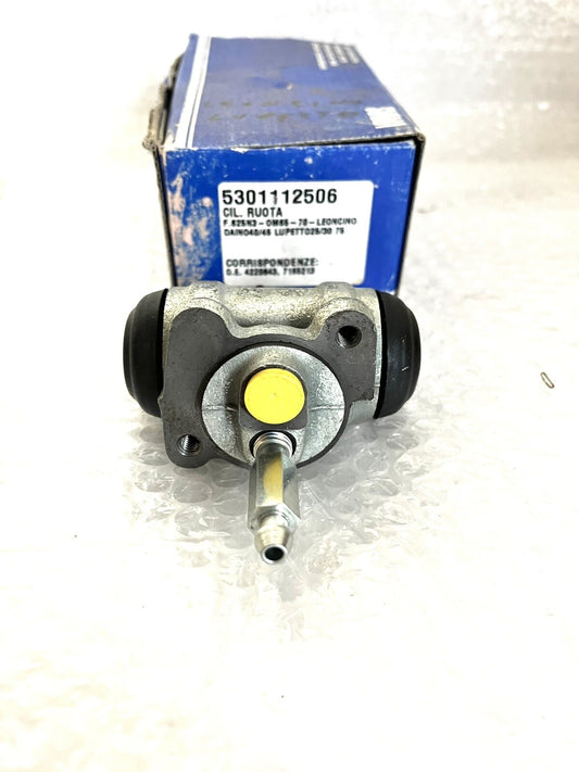 6996085